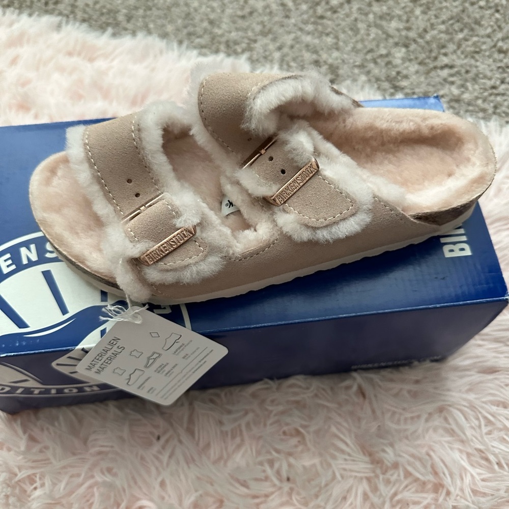 Birkenstock Arizona fur in color nude brand new